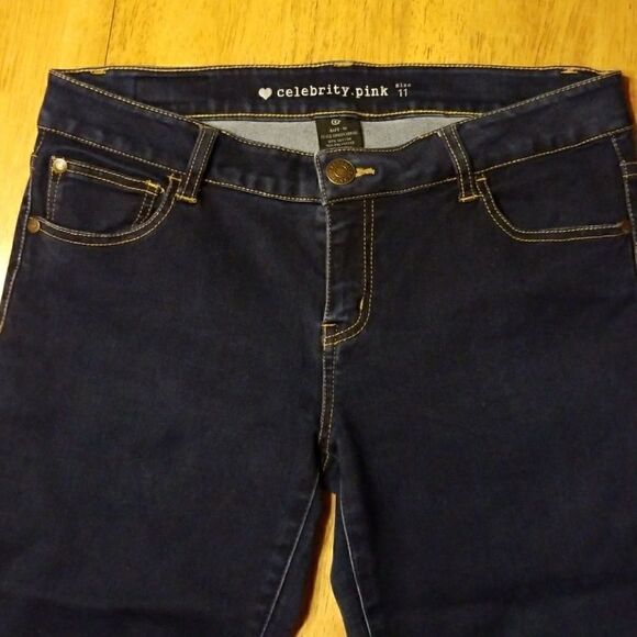 𝅺CELEBRITY Pink Denim Jegging Capri Jeans - Picture 2 of 8